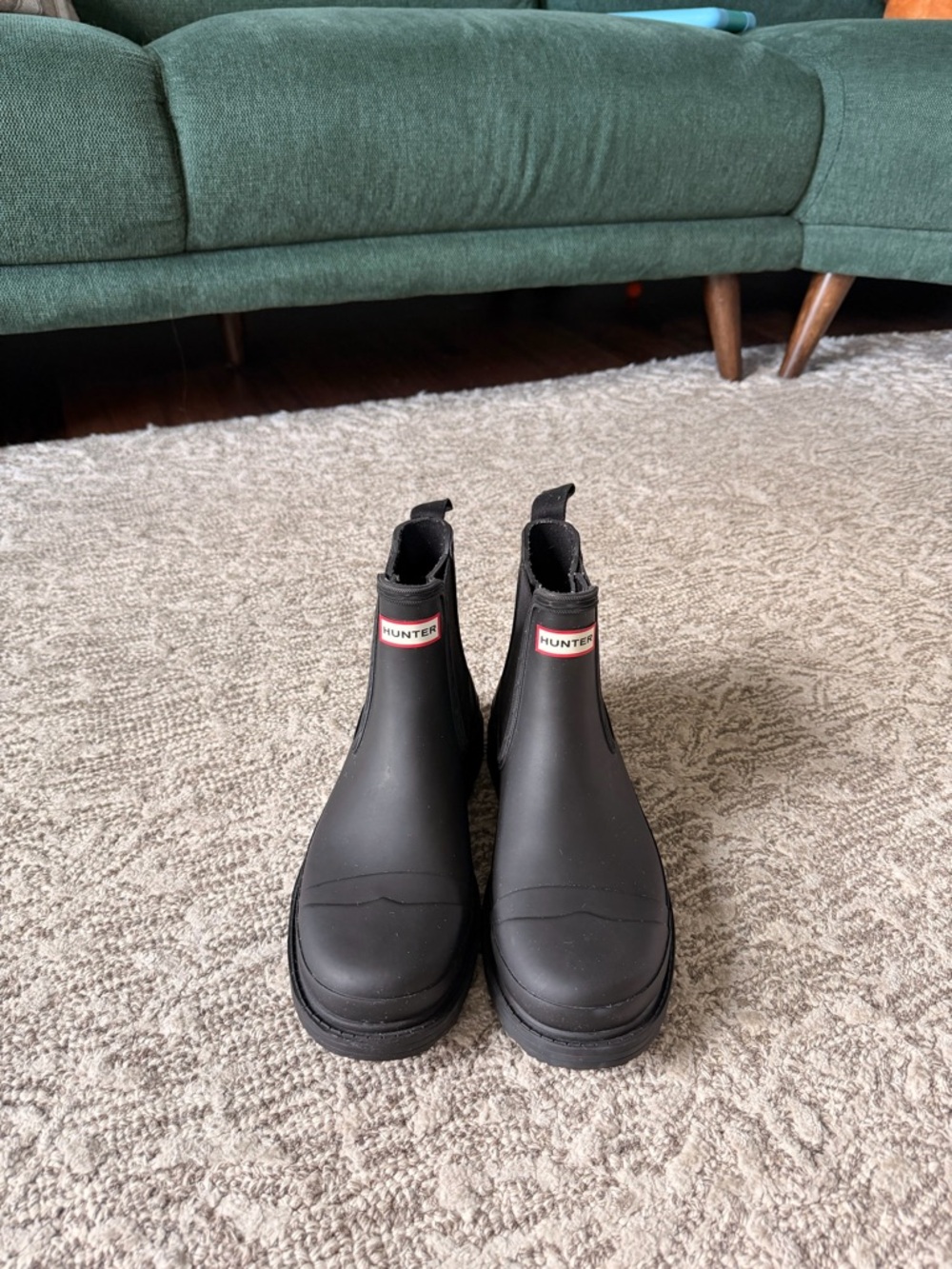Hunter Black Chelsea Short Rain Boots - Picture 3 of 7